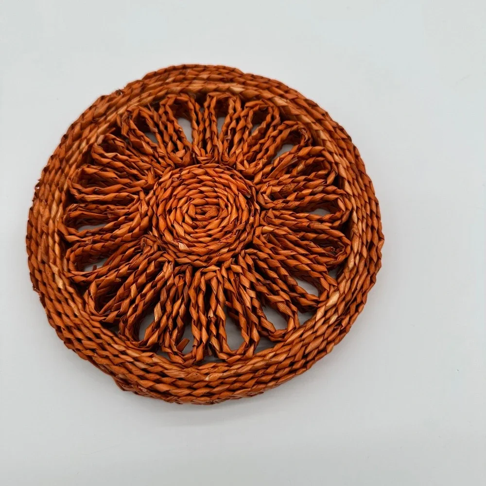 Vintage Burnt Orange Woven Wicker‎ Trivet Round Straw Boho Floral Hot Pad Decor